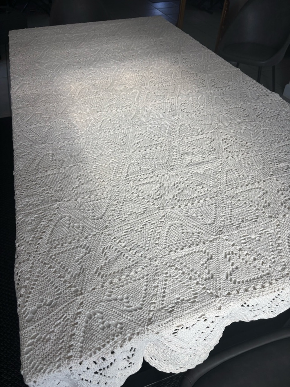 Vintage Classic Crochet Heart Pattern Throw Blanket - White Sz 65x60
